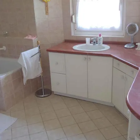 Holiday home In 35154