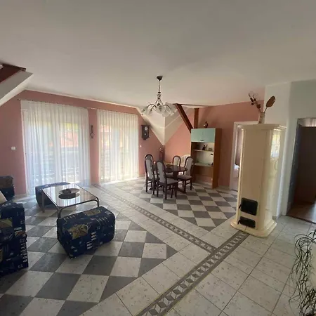 In 35154 Holiday home